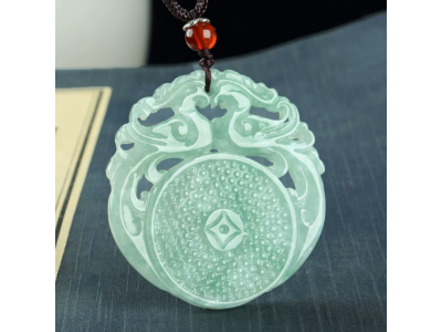 天然翡翠吊坠双面镂空雕刻挂坠-双凤牌（有种水）图1