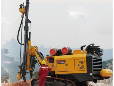 南昌潜孔钻机出租图1